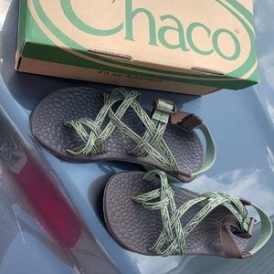 Women’s Chaco sandals!